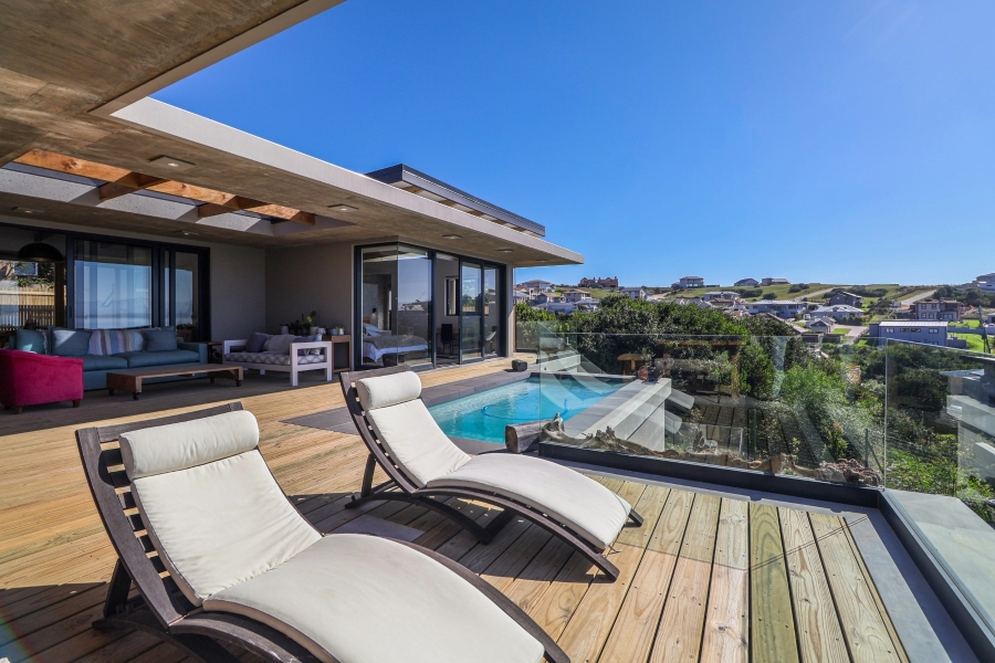 4 Bedroom Property for Sale in Whale Rock Hill Western Cape